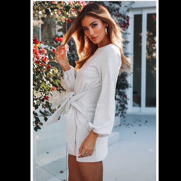 Grey Dress with Balloon Sleeves - Picture 4 of 8